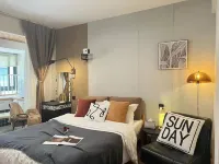 XYK HOME & BAR-Daily Coffee Night Wine Health Apartment (Xi'an City Wall Yongning Gate Subway Shop)