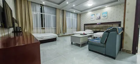 Yijia Hotel Отели в г. Хуалун