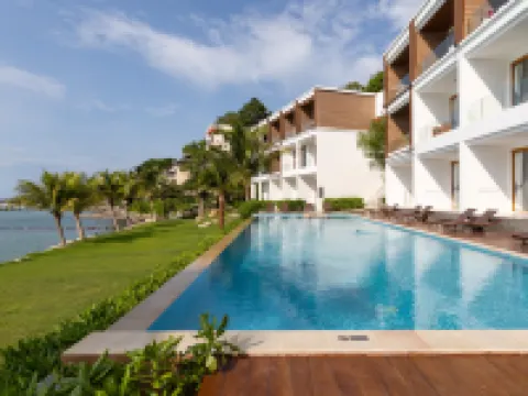 เอ็กซ์-ซี ขนอม ฮาร์เบอร์เบย์ รีสอร์ต โรงแรมในอำเภอ ขนอม