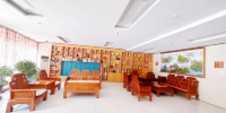 Home Inn China Inn Hotel (Shouguang Bus Station)