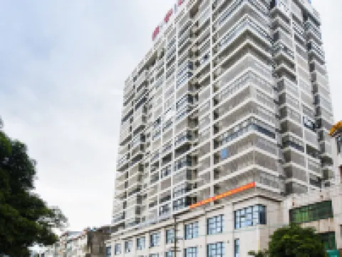 GELI Hotel (Hepu Meirenyu Square) โรงแรมในเหอผู่