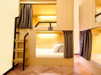 Sky Garden Rooftop Social Hostel | Steps to Bell Tower & Food St (24H & English-Friendly) Hotels near Renmin Square