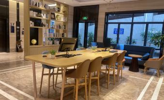 Kyriad Marvelous Hotel (Dongguan Dalang Textiles Exhibition Center)