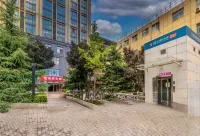 Tianyi Business Hotel Hotel in zona Xi'an Advertisement College