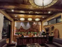 Seven living in the clouds and water Hotels in Hebi