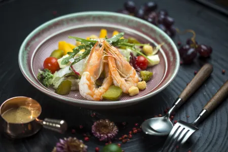 Squirrel Kingdom Forest Hotel Отели рядом с достопримечательностью «Mulan Grassland»