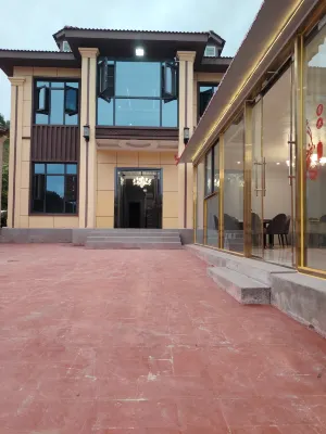 Longxian Jinhu Grassland Homestay Hotel in zona Mongolian Tribe Yurt, Guanshan Pasture