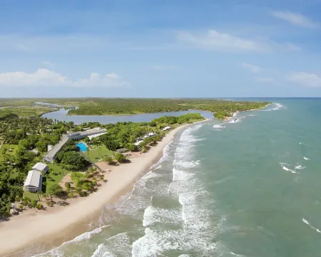 Trinco Blu by Cinnamon Hotels in Trincomalee