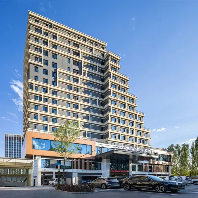 Grand Rezen Hotel Hotels near Ili Kazak Autonomous Prefecture Museum