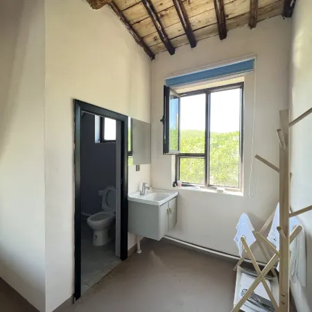 Jiangbulake Mountain Homestay