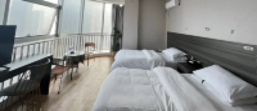 Yanchao Hotel (Zhumadian West Station Branch)