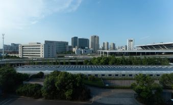 EZBoomtel Hotel (Ningbo Railway Station South Bus Station)