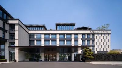 Luoyang Huamao Chunsong Hotel Hotels near Huangjue Temple