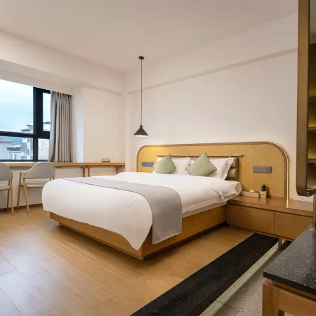 Shanshui Garden Hotel (Zhaoping Government Affairs Center)