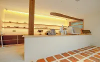 Yishe Savanna Beach Pool Resort | Wabi-sabi Beautiful Stay (OMG Heartbeat Paradise Branch) - ที่มีบาร์