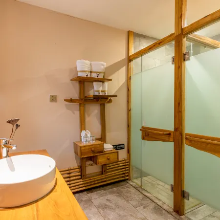 Yuzhou Dongguan • Chan Mo Hotel (Jiangyang Zhangba Guiyuanlin Park Branch)