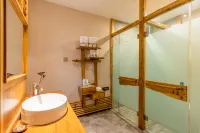 Yuzhou Dongguan • Chan Mo Hotel (Jiangyang Zhangba Guiyuanlin Park Branch)