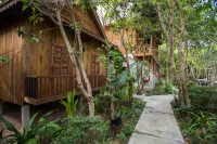Isann Lodge - Villas