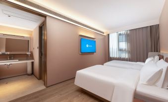 HanTing Hotel (Nanjing Pukou Wende Road Subway Station)