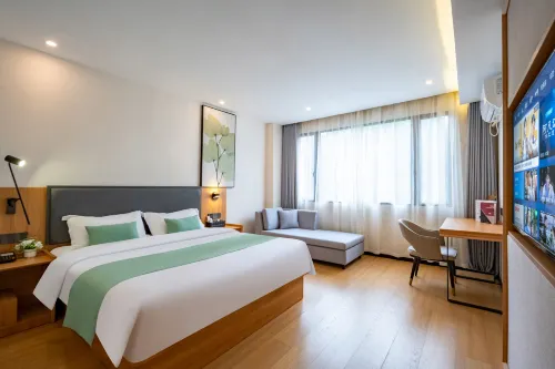 GreenTree Inn Smart Selection Hotel (Haicang Xinyang Industrial Zone Branch) - غرفة مطلة على الجبل