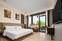 Meixi Hotel (Luoyang Luopu Park Luohe) - pet friendly