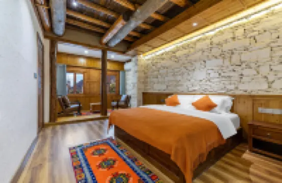 白瑪康欽·山景星空民宿（丹巴梭坡藏寨店）