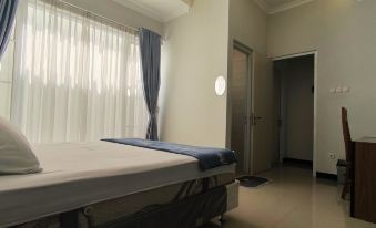 OYO 92479 Pasadena House