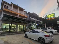 Smile Boutique @Saiyuan Hotels near Ra Wai Beach