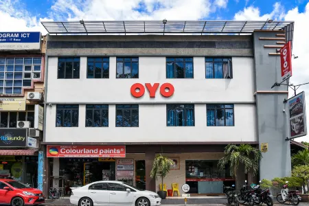 Hotel O Hotel 916 Отели рядом с достопримечательностью «Kanching Rainforest Waterfall»