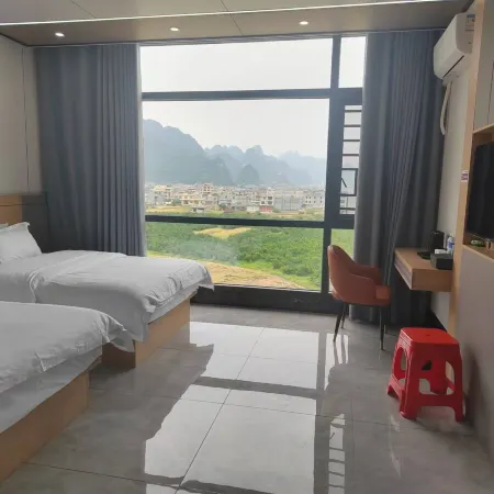 Chunlei Business Hotel