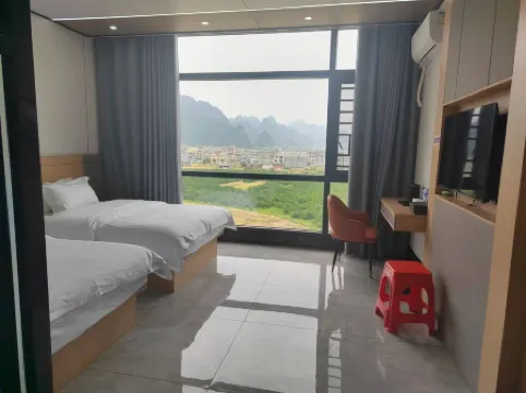 Chunlei Business Hotel