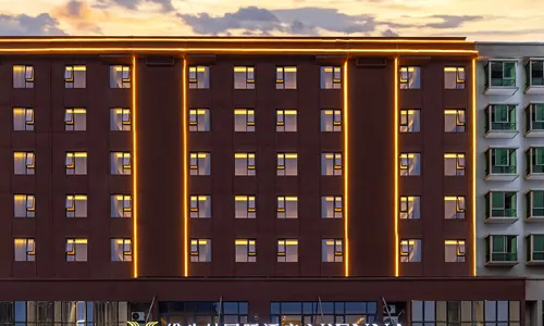 Vienna International Hotel (Haikou Meilan Airport Branch)