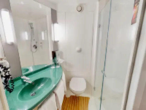 イビス ホテル ケルン エアポート ケルンのホテル