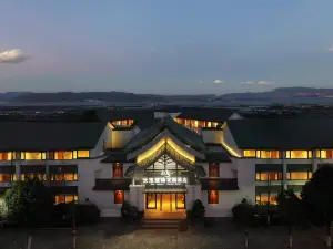 Dali Luchun Garden Hotel