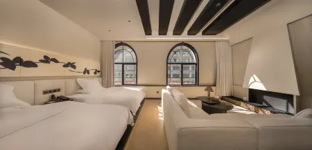 LingShe 1927 Hotel (Wuhan Lihuangpi Road Branch) Отели рядом с достопримечательностью «Hanzheng Street»