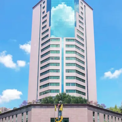 Regal Hotel Отели рядом с достопримечательностью «Храм Хонгфу»
