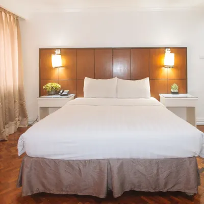 Comfy Inn Manila Kalaw by RedDoorz Отели рядом с достопримечательностью «Парк Ризал»