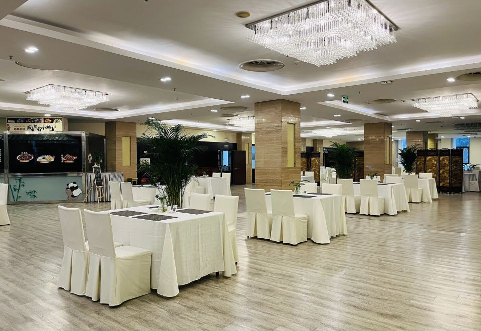 호텔 로비 및 체크인 카운터