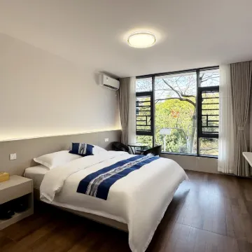 Guilin Jingjiang Homestay (Lijiang Zhujiang Wharf Passenger Port) Hotel berhampiran Zhujiang Passenger Transport Port