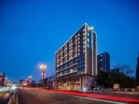 JI Hotel (Chengdu Wuhou Taipingyuan Subway Station) Hotels in A red building/Pleasure City business district