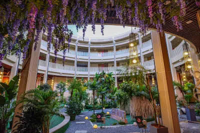 Yunjing lnternational Garden Hotel