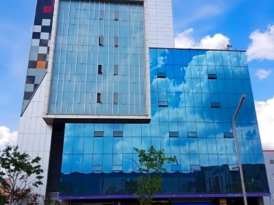 Esia Hotel