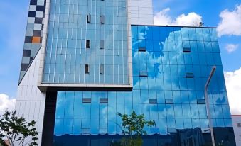 Esia Hotel
