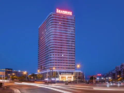 Vienna International Hotel (Yichang East Railway Station Passenger Transport Center)