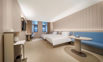 HanTing Hotel (Guiyang Huaguoyuan Baigong Art Center)