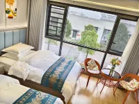 Wenya Hotel (Anshun West High speed Railway Station Branch)