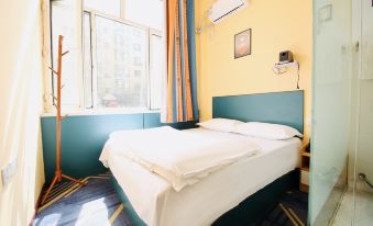 Harbin Qianhe Hotel (Harbin Jiangnan University City Zhengyi Road Subway Station Branch)