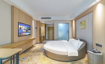 Baofeng Business Hotel