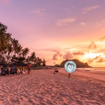 MAD Monkey Hostel Nacpan Beach