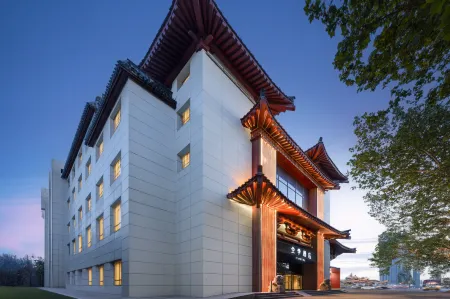 JI Hotel (Xi'an Giant Wild Goose Pagoda Metro Station) Отели рядом с достопримечательностью «Xi'an University of Science & Technology»